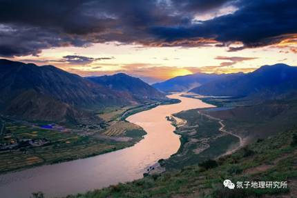 地理大阅读018_image012.jpg 地理大阅读018_image012.jpg